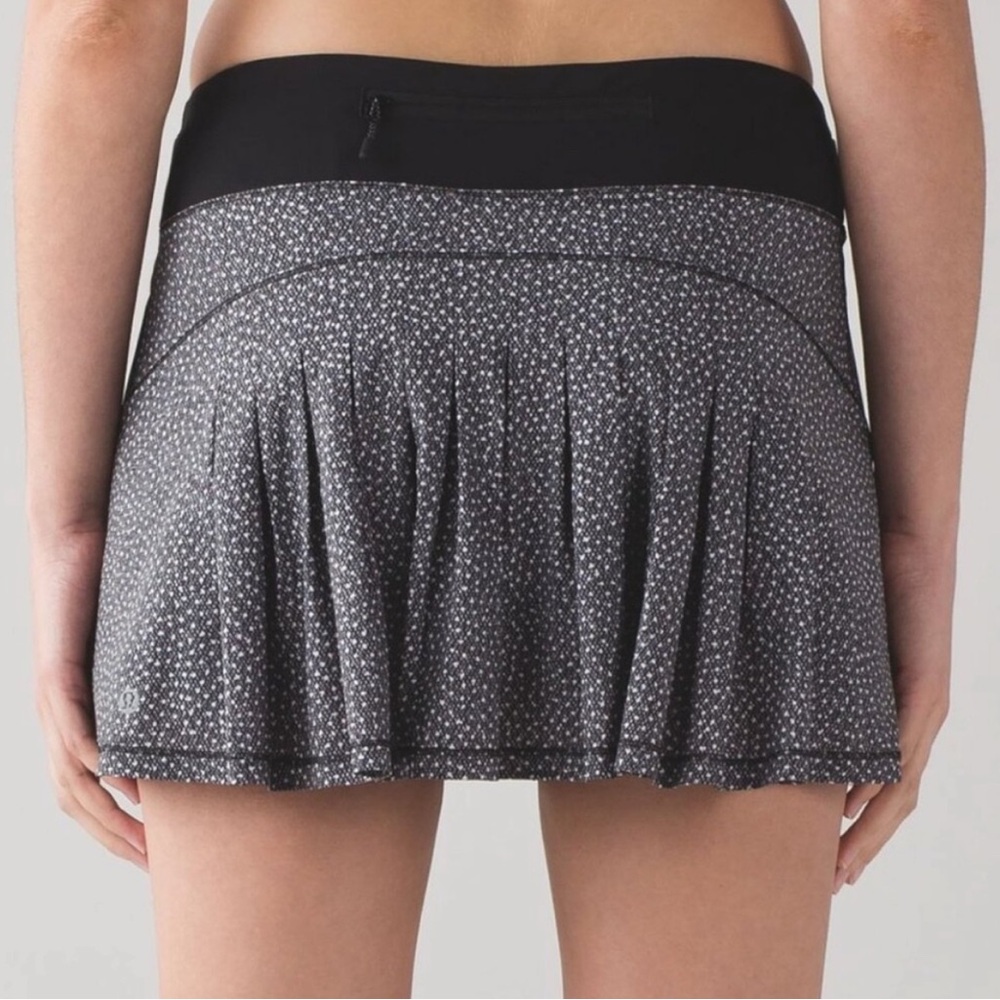 Lululemon Circuit Breaker Skirt